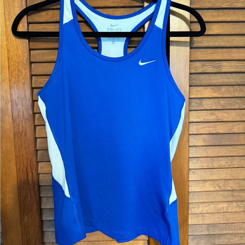 Nike tank